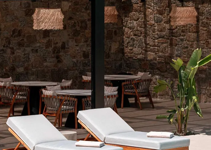 Отель Muse οf Mykonos Luxury Plintri