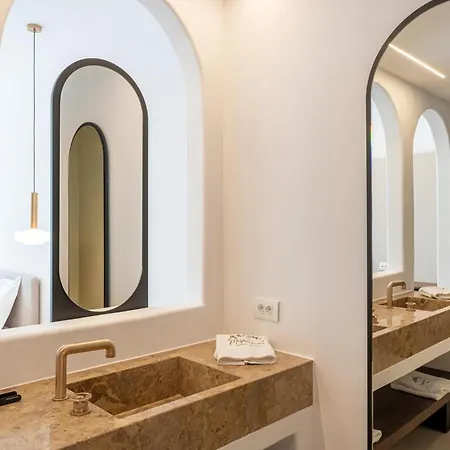 Muse οf Mykonos Luxury Otel
